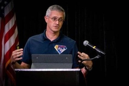 Conferencia "Ampliando las fronteras del conocimiento"